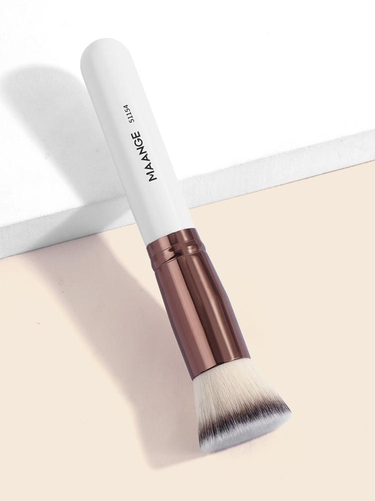Single Foundation Makeup Brush
