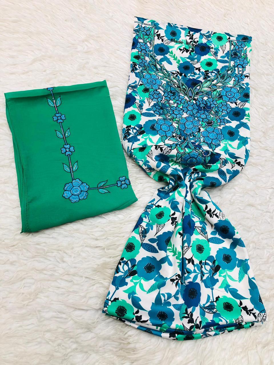 Mukhawar Mukhram avec Châle Vert Canard