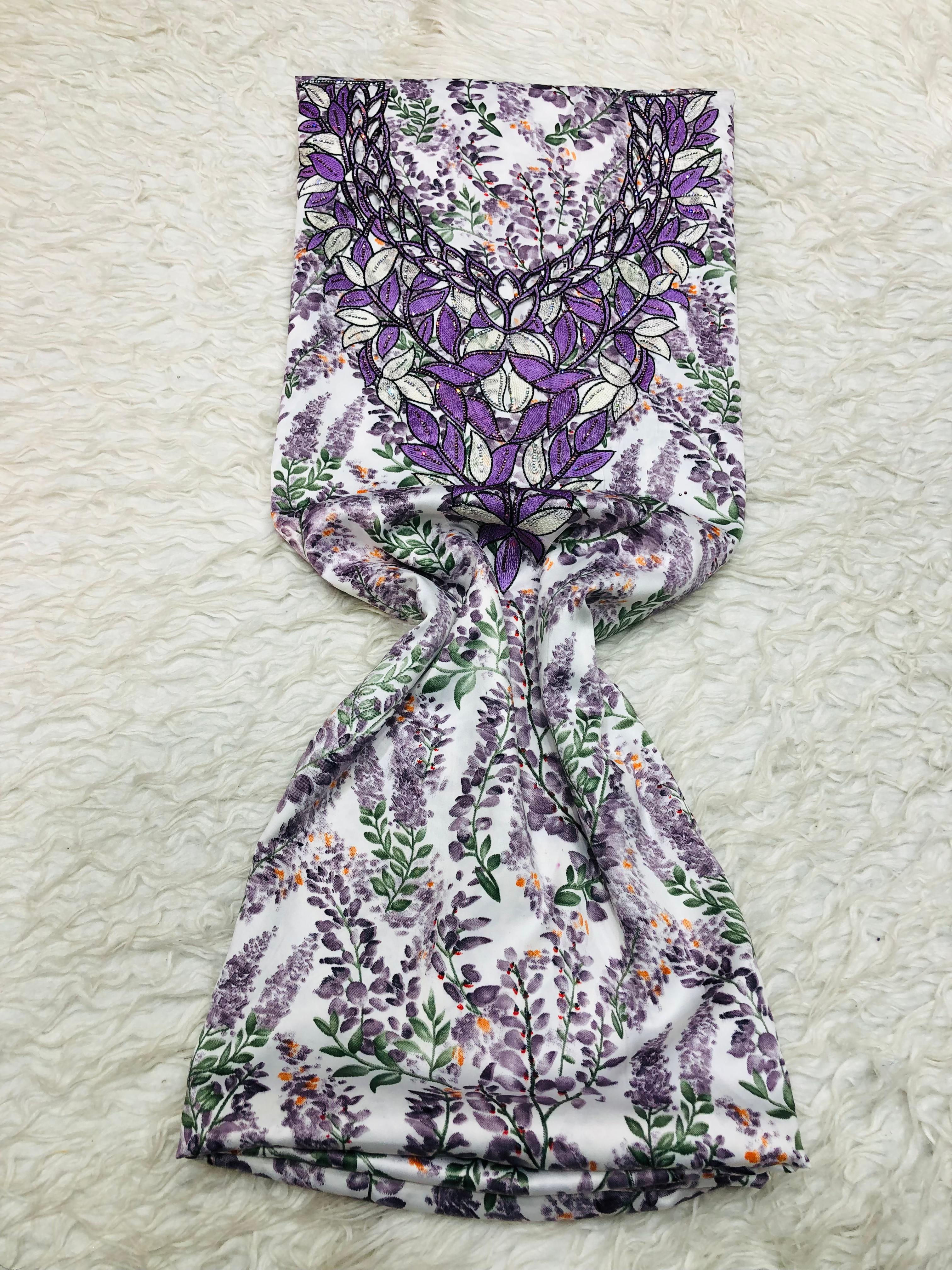 Mikhwar Mukharam en Mauve