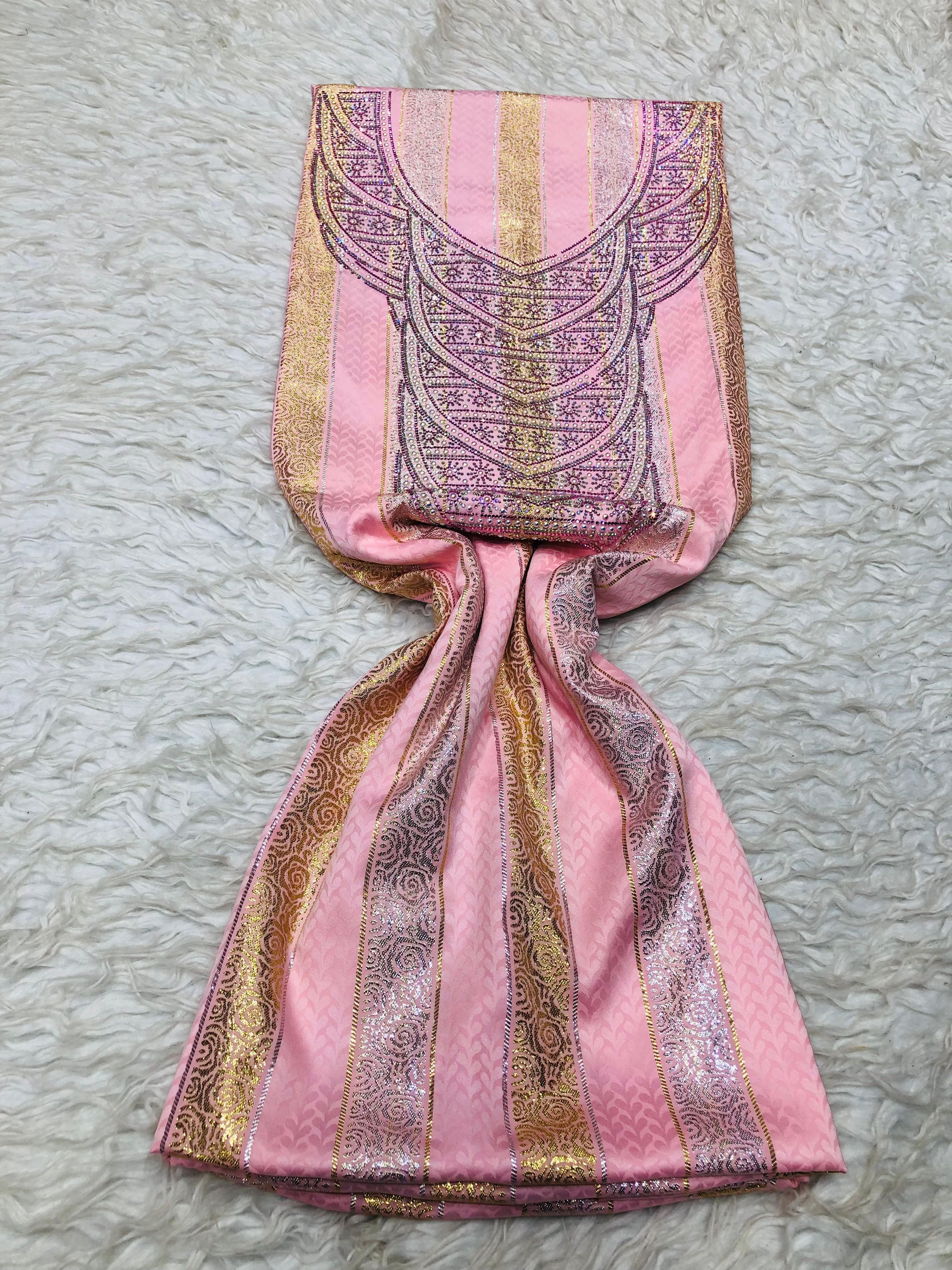 Mikhwar Jawhara en Rose