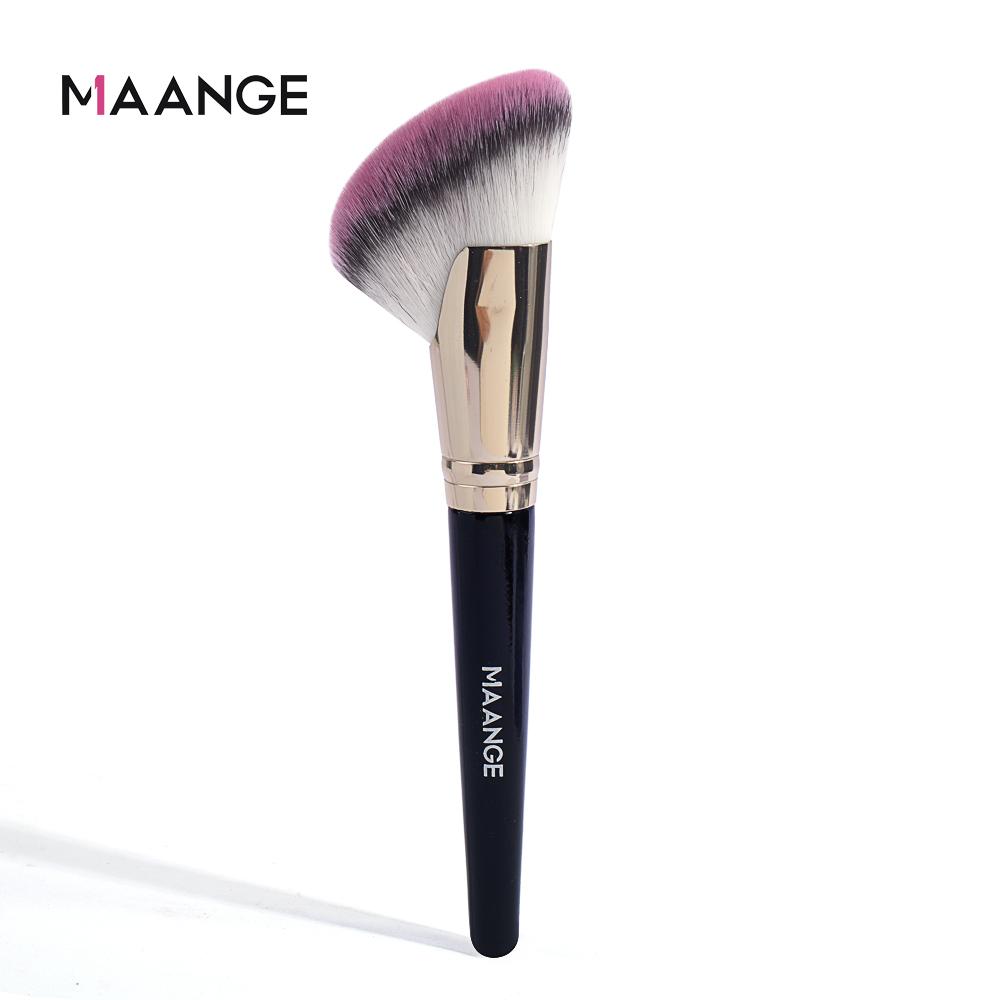 Contour Makeup Brush