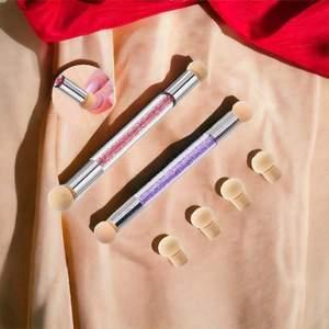 Stylos applicateurs de maquillage double embout