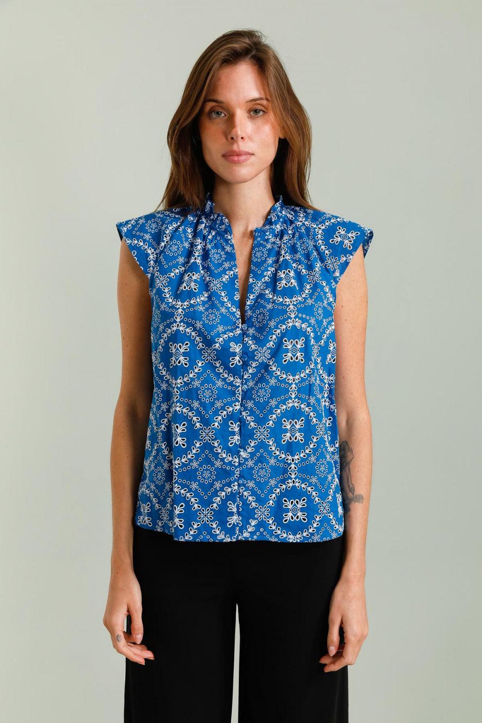 Top en coton brodé et à volants