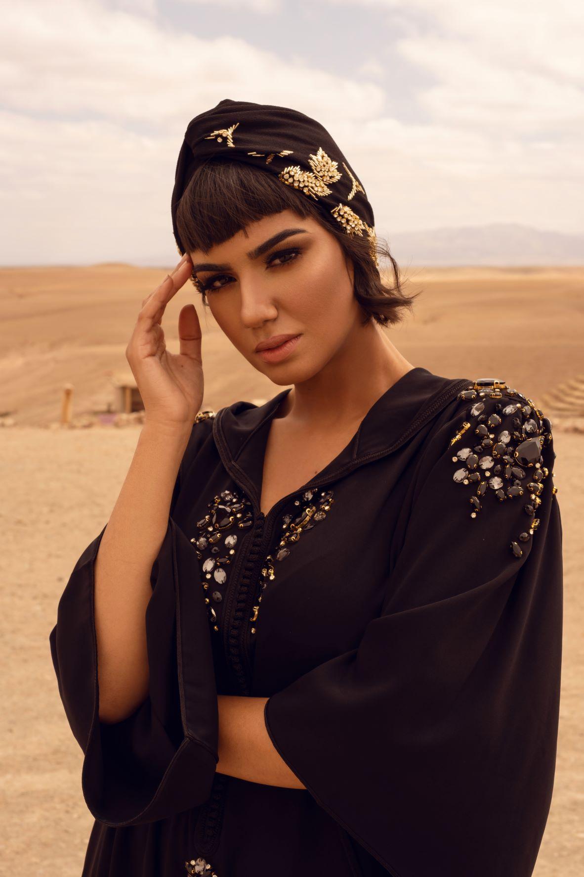 Turban noir feuilles dorées