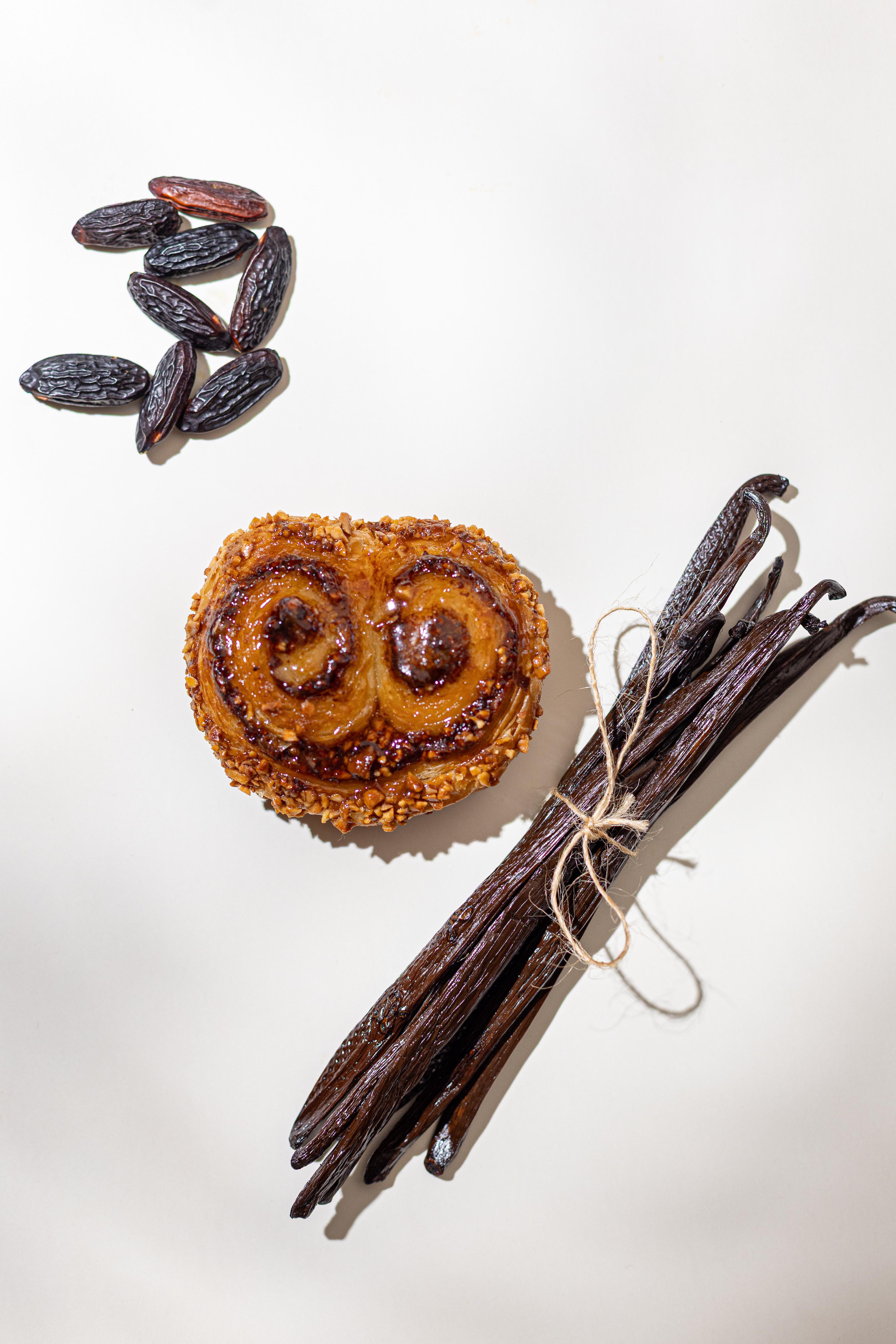 Fève Tonka  Bio 10 Piece 