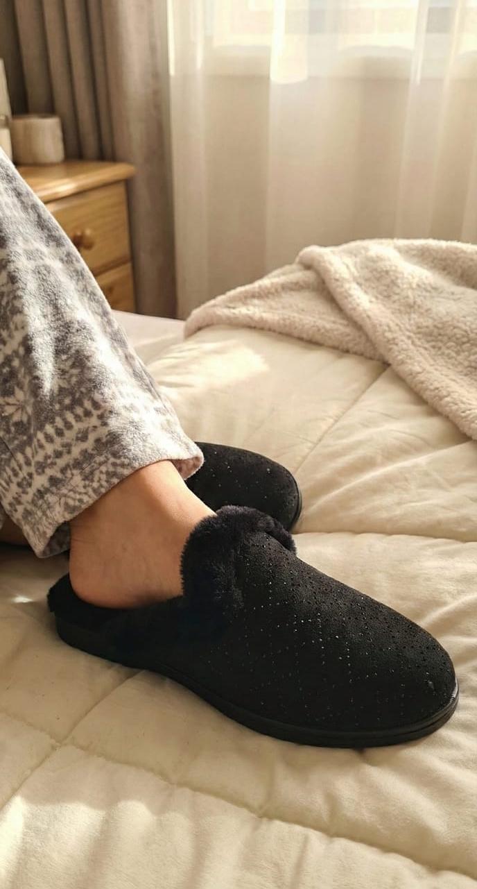 Pantoufles Femme Ultra-Doux – Doublure Fourrure, Antidérapants, Chauds & Confortables pour l’Hiver