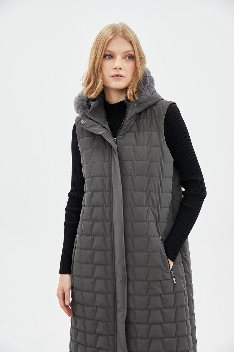 Gilet à capuche fumé à motifs matelassés